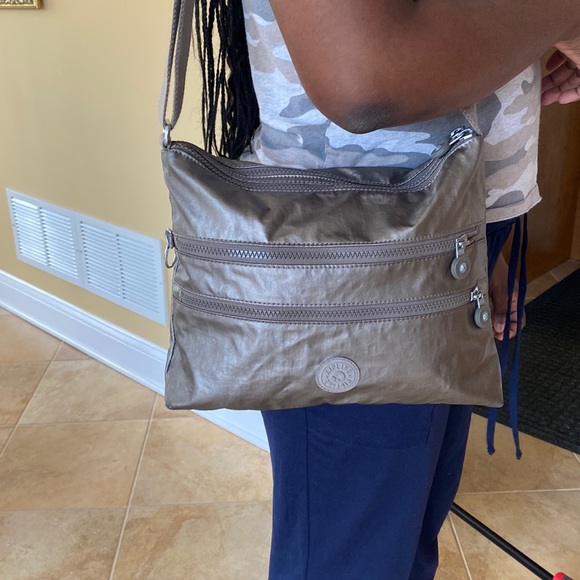 KIPLING KI1624 ALVAR DYNAMIC SILVER NYLON CROSSBODY Handbag RARE - Picture 3 of 3